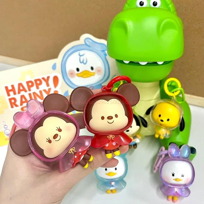 Série Imperméable Printanier : Boîte Mystère de Mode à Collectionner, Porte-clés Mignon pour Sac, Décoration pour Sac à Dos, Sac à Main et Rétroviseur de Voiture