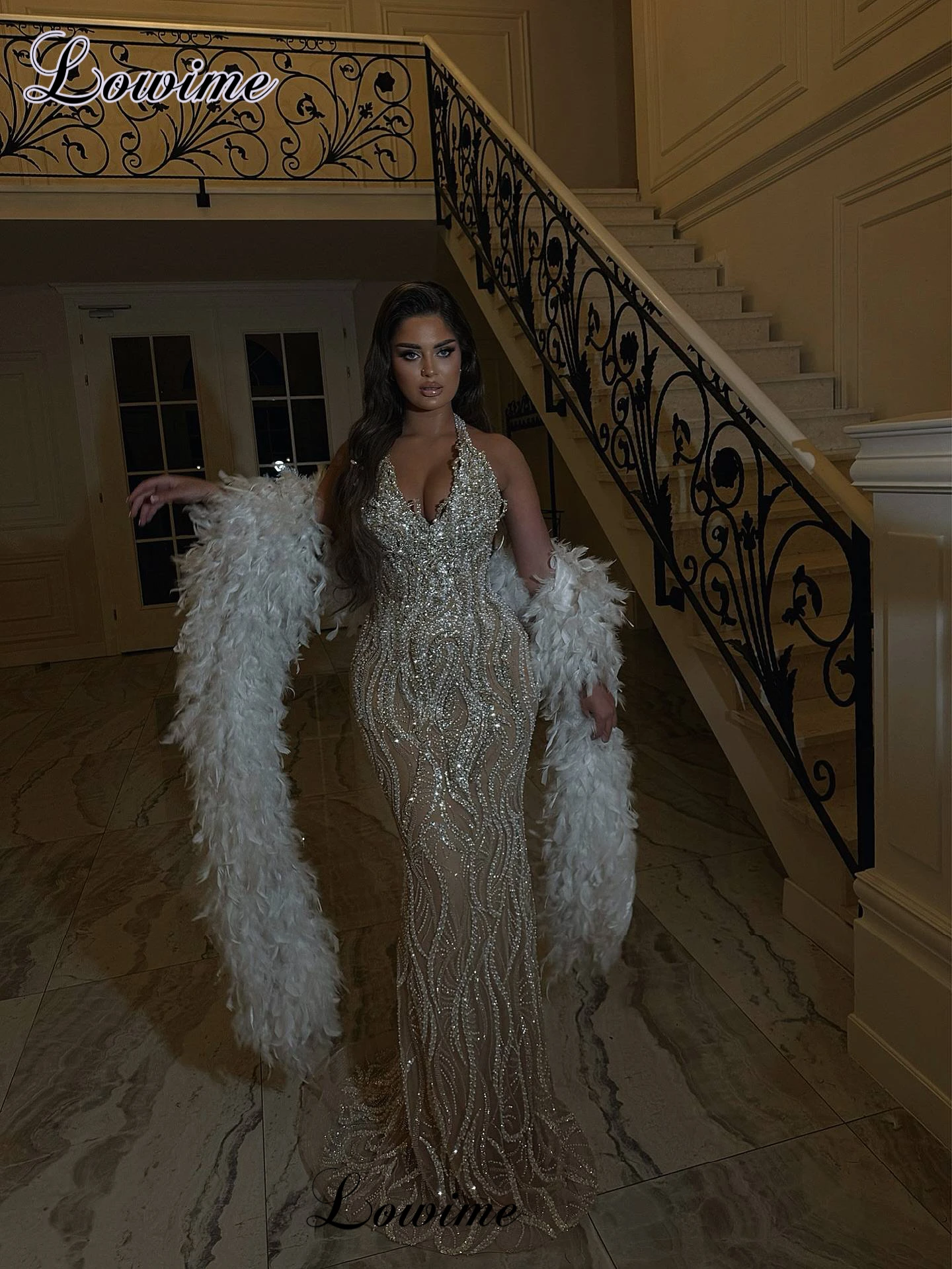 Newest Crystals Prom Dresses Mermaid Halter Elegant Evening Party Dresses With Feathers Cape Fashion Walk Dresses Customized
