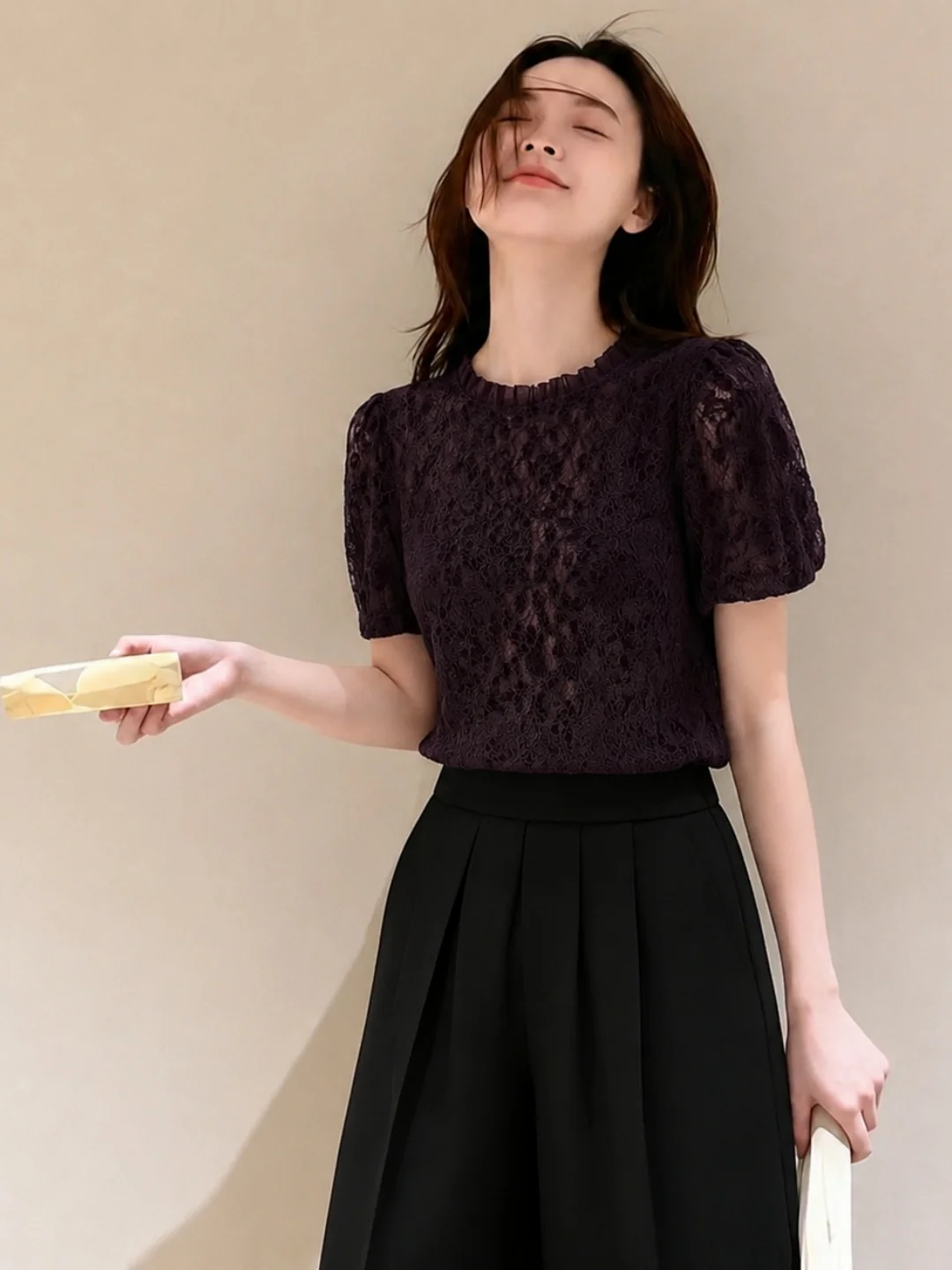 

Retro Lightweight Lace Shirt Fashionable Slimming Short Sleeve Versatile Top Korean Style Straight Cut Silk Women's Summer Fa...