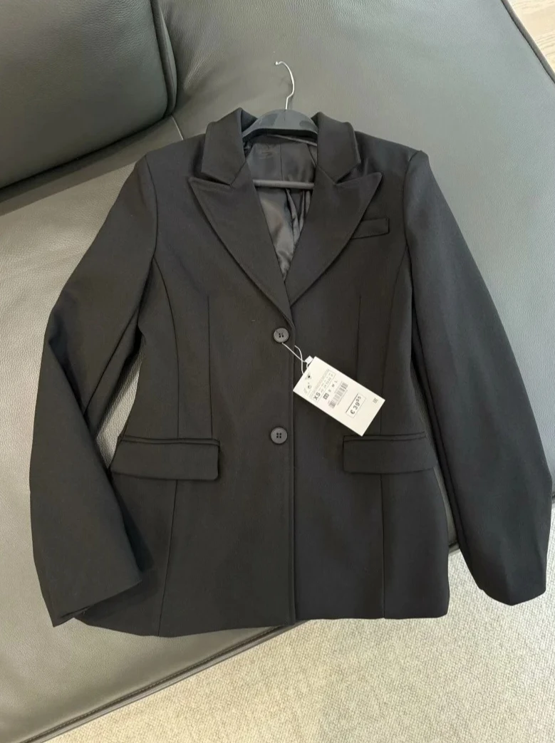 

ZW Series Women Slim Fit Suit Jacket Shoulder Padded Waist Cinching Design New Collection Casual Blazer Office Chic Outerwear