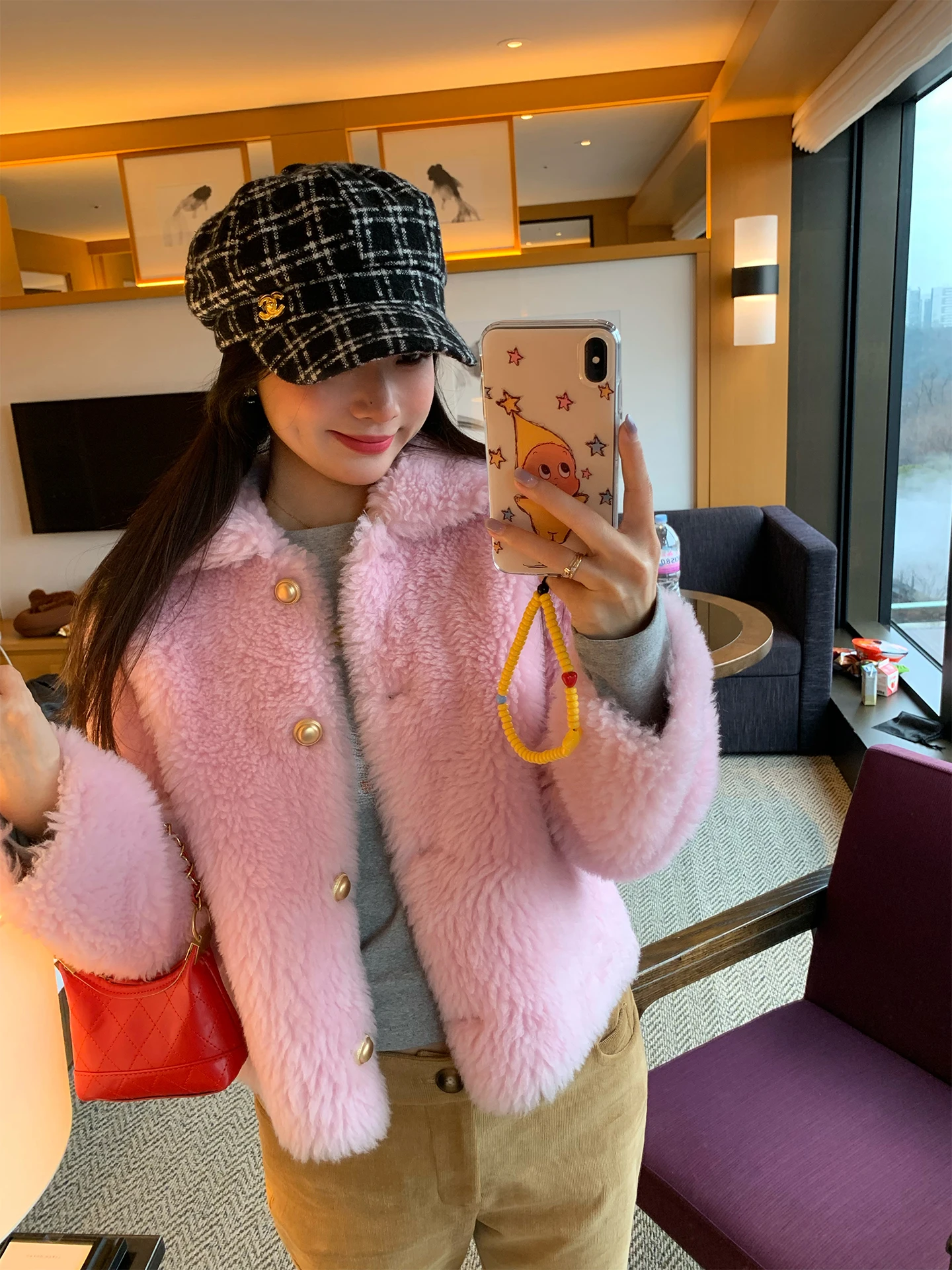 

Женская розовая шуба из меха, новинка зимы 2025, комбинированная из кожи и меха, укороченная, теплая, с длинными рукавами, повседневный стиль, прямой крой