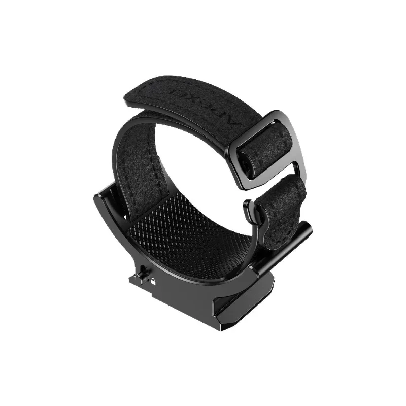 De telescoop is aangesloten op het statief en de snelladende plaatconnector is stabiel en handig voor 360° °   rotatie.
