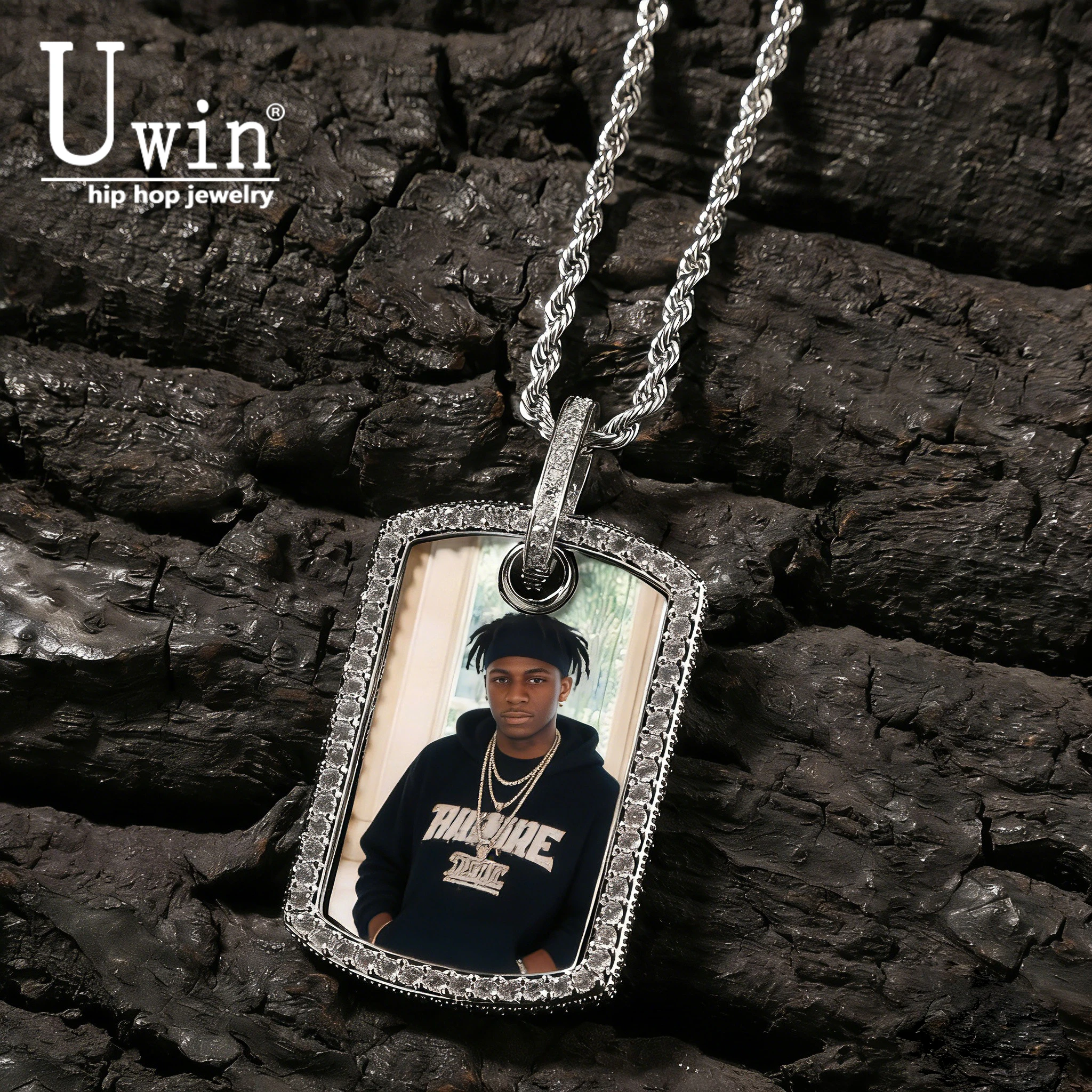 

Uwin Custom Photo Tag Pendant Necklace Engrave Name Iced Out CZ DIY Picture Rectangle Frame Pendant Hiphop Jewelry Memory Gifts