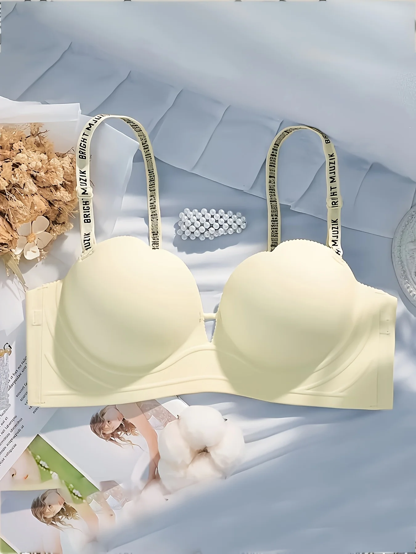 Women's Underwear Seamless Bralette for Small Bust Volume Enhancement Thickened Underwire-Free Underarm Fat Concealer Anti-Sag S