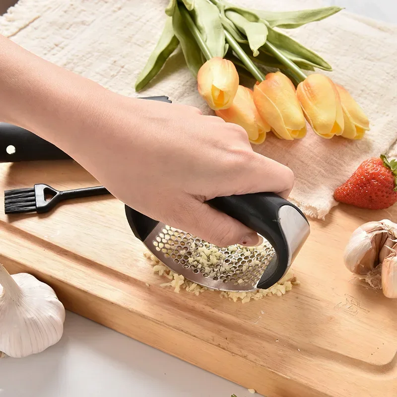 Stainless Steel Garlic Press Squeezer Manual Ginger Rocker Crusher Mincer Chopping Garlic Tool Fruit Vegetable Kitchen Gadgets