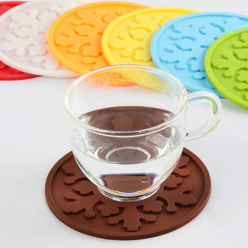 9CM Non-slip Silicone Drinking Coaster Set Holder Snowflake Cup Mat Pad Table Placemats Nonslip Coffee Glass Kitchen Accessories