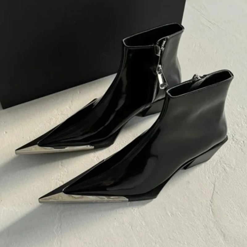 Luxury Metal Decoration Pointed Toe Chelsea Boots Women Sexy Black Leather Side-zip Designer Boots 2025 Fall Ch Chunky Heel Boot