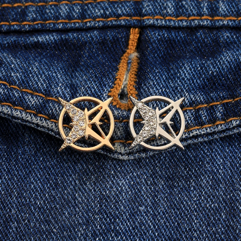 New Pretty Half Howllow Out Star 4-Pointed Design Crystal Brooches Women Girls Planet Mini Backpack Pins