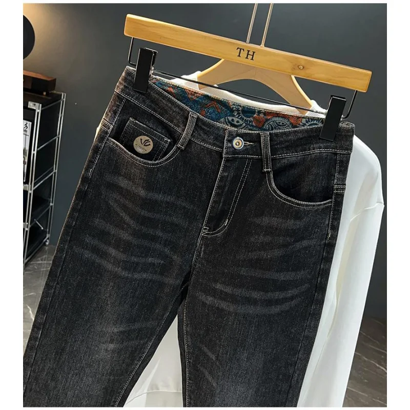 

Мужские джинсы с принтом в этническом стиле в стиле ретро, осенняя новая мужская одежда 2026, облегающие трендовые повседневные брюки