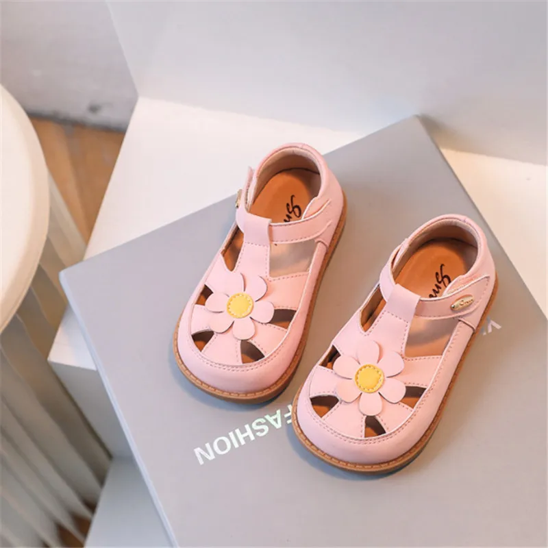 2024 New Summer Kids Sandals For Girls Leather Cuts-out Children Sandals Cute Flower Soft Sole Fashion Toddler Baby Shoes