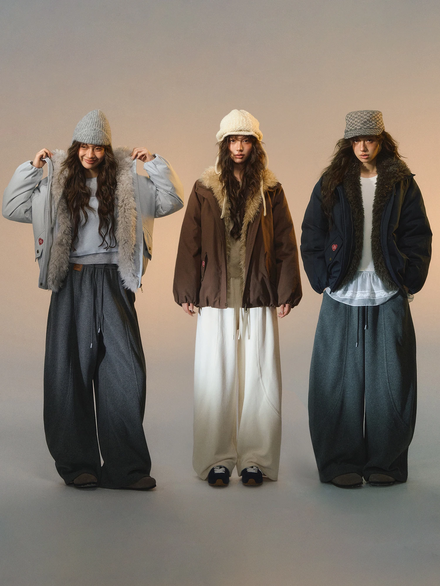 

Пуховик-парка SOMESOWE женская с отстегивающимся меховым воротником, приталенная, белая, с длинными рукавами, для повседневной носки