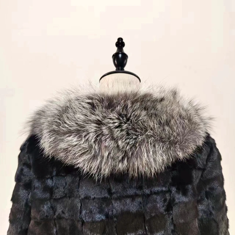 Wholesale Women Short Real Natural Mink Fur Coat Fluffy Sliver Fox Fur Collar Mink Jacket