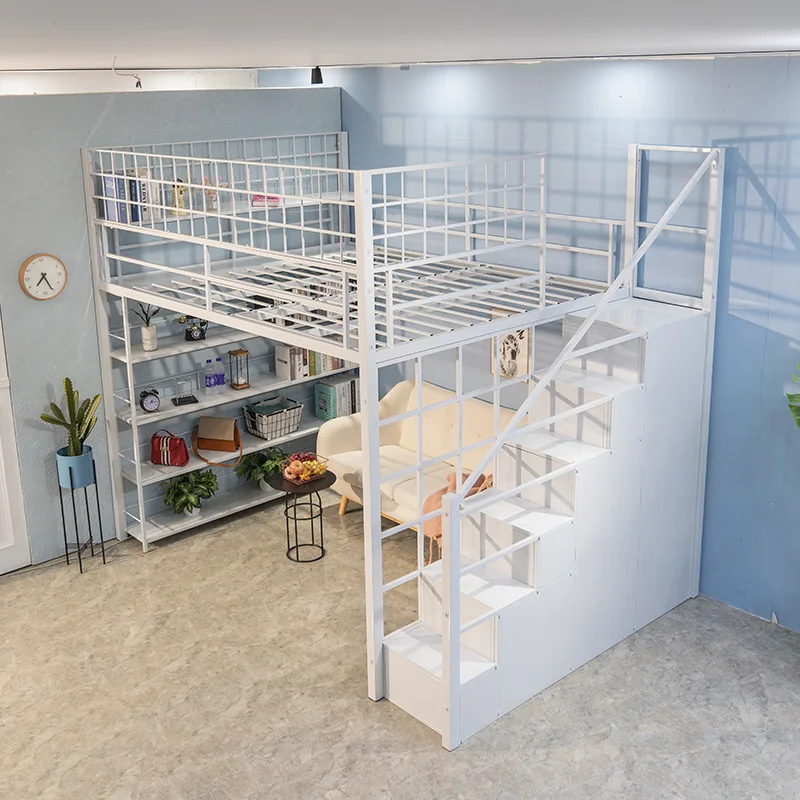 Loft apartment with elevated sheets and upper floors Double small apartment saves space, and the space under