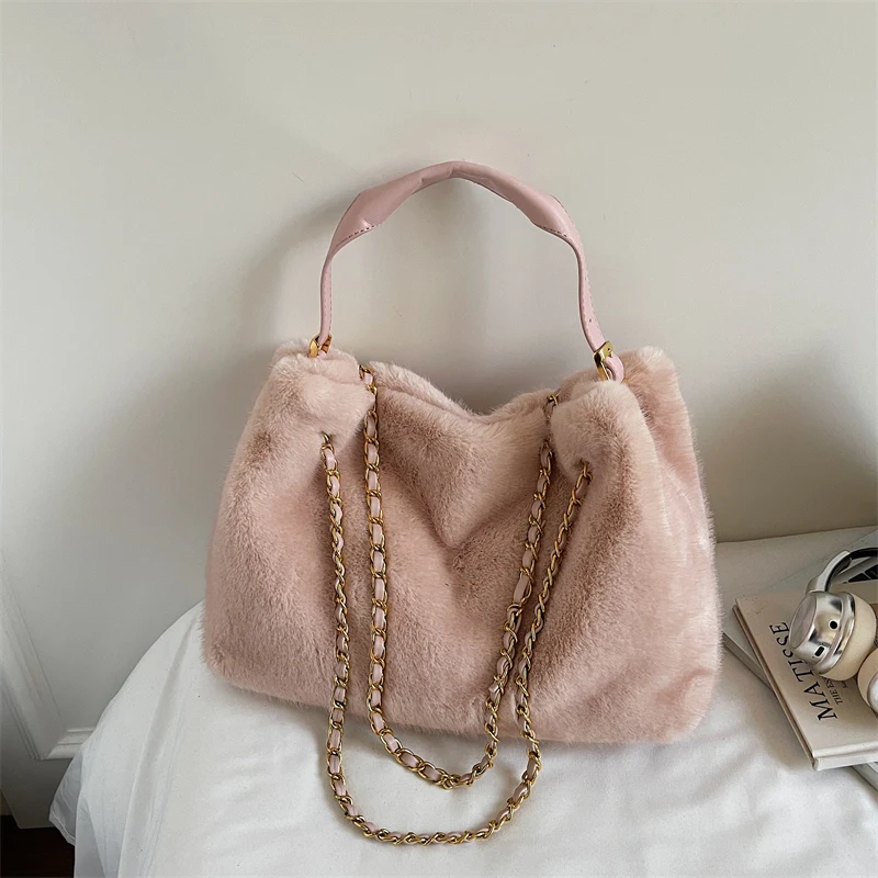 

Trendy Large Capacity Plush One Shoulder Bags 2025 Women's Autumn Winter Fashionable Chains Crossbody Bag Versatile Handbags