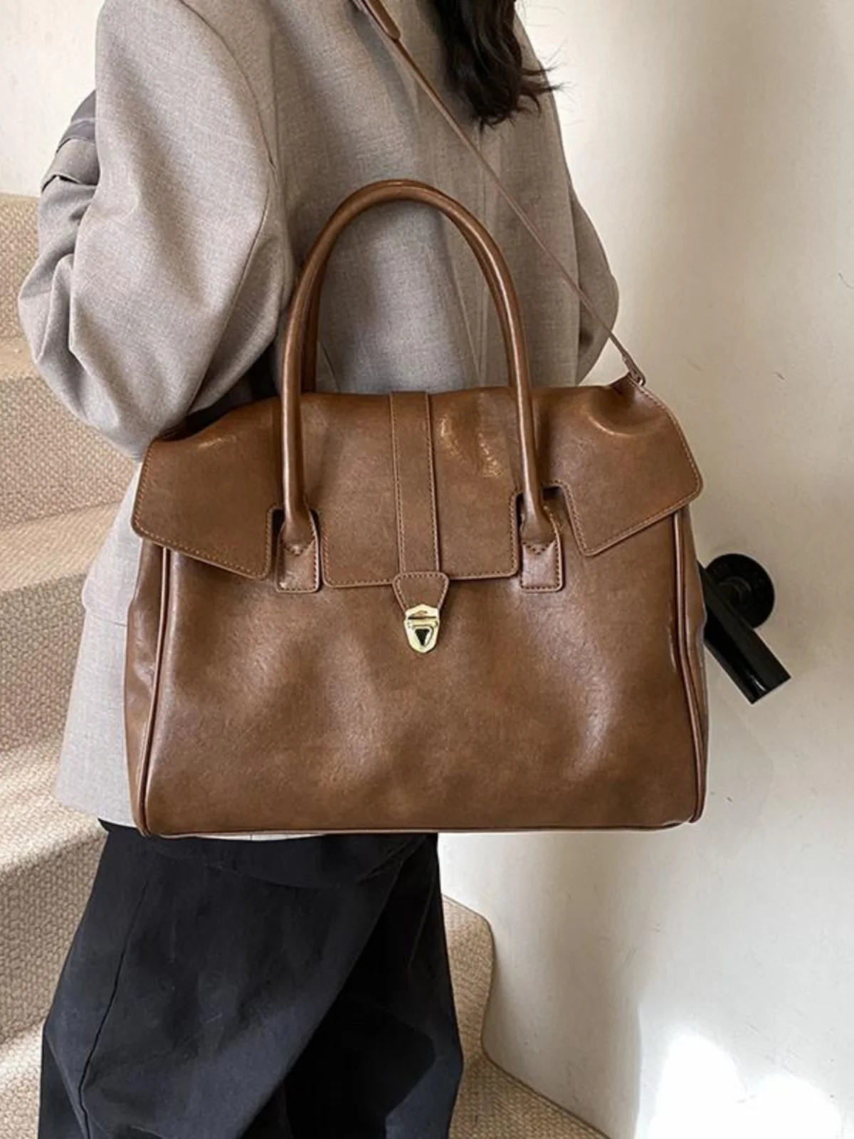

Retro Large Capaci Ladies Handbag Trendy Commuter Bag 2024 New Single oulder Bag Slanting Tote Bag Sli Women's Bag