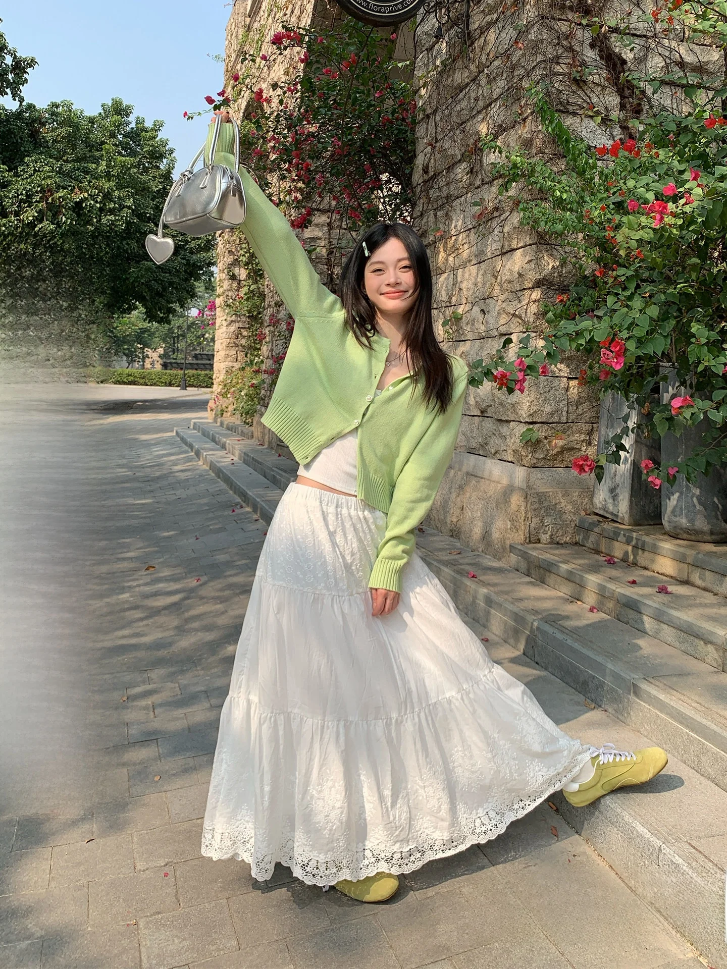 

Song Zhengen Gentle Wind White Lace Trim Long A-Line Skirt Loose Women's Spring New Sle High Waist Commuter Korean Version