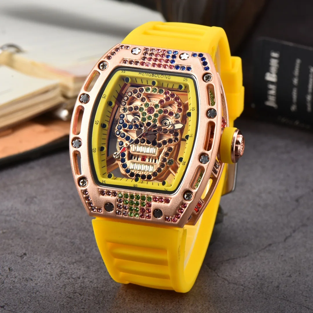 Tonneau Creative Colored Diamonds Business Fashion Quartz Watch Men High Quality Watch Personality Watch Luxury AAA Clock