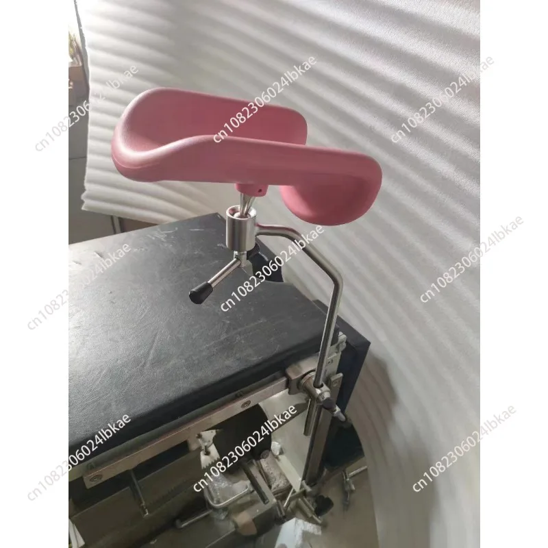 luxury-leg-rest-high-end-operating-table-leg-rest-bracket-general-surgery-operating-table-operating-table-lithotomy-leg-rest