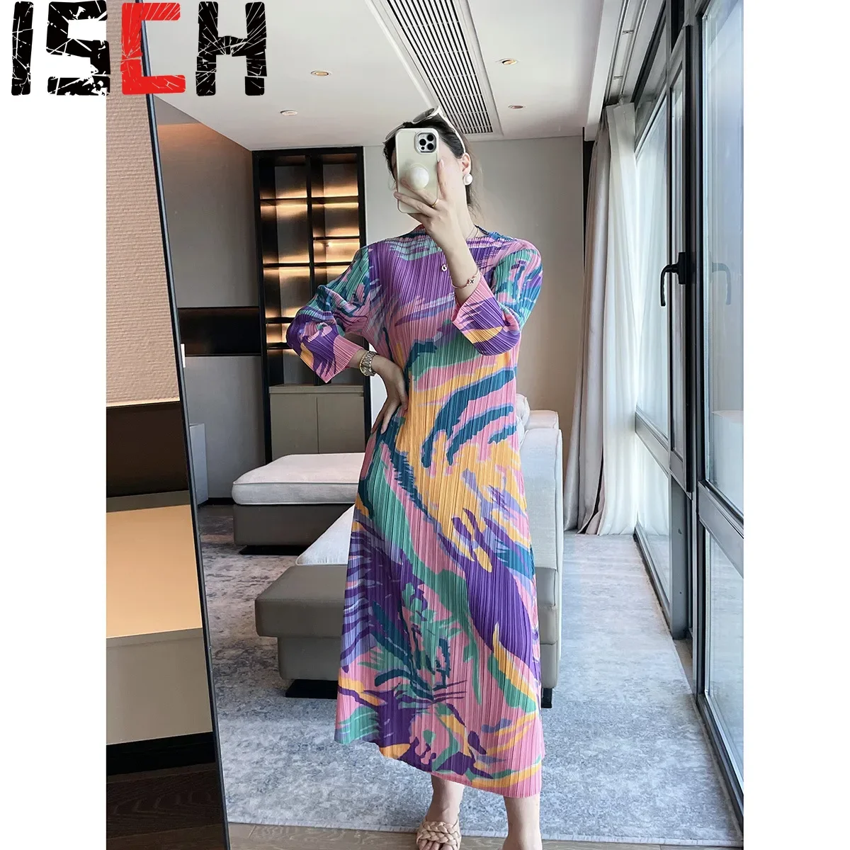 

Pleats Pleated Dress 2024 Autumn New High-end Graffiti Print Pleated Dress Temperament Slim Thin Age Reduction Long Dresses