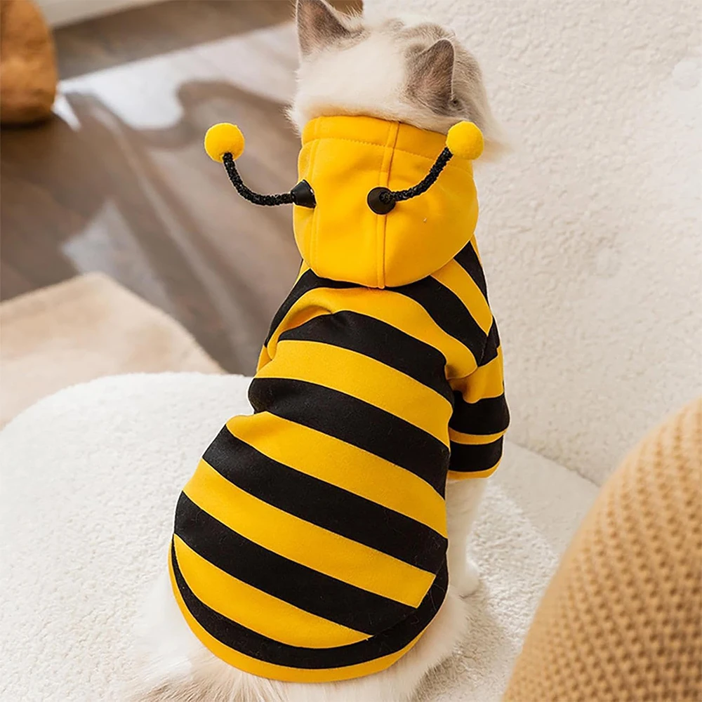 Sudadera con capucha de invierno premium para mascotas con diseño de abeja: forro de felpa gruesa y apertura de correa para perros pequeños y gatos, traje cálido
