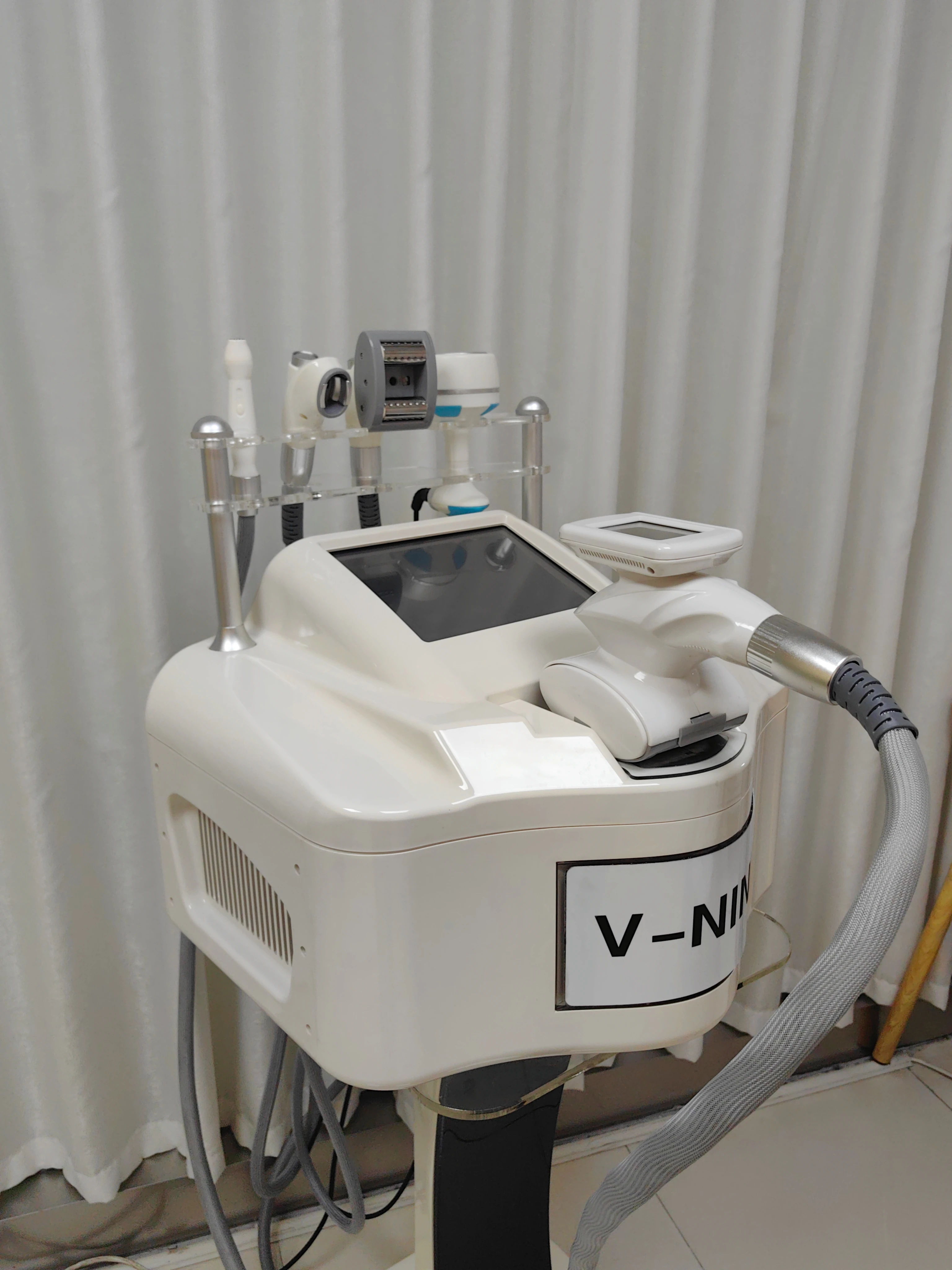 Vela Shape V9 Vacuum RF Slimming Machine Weight Loss Skin Tightening Face Lifting Machine