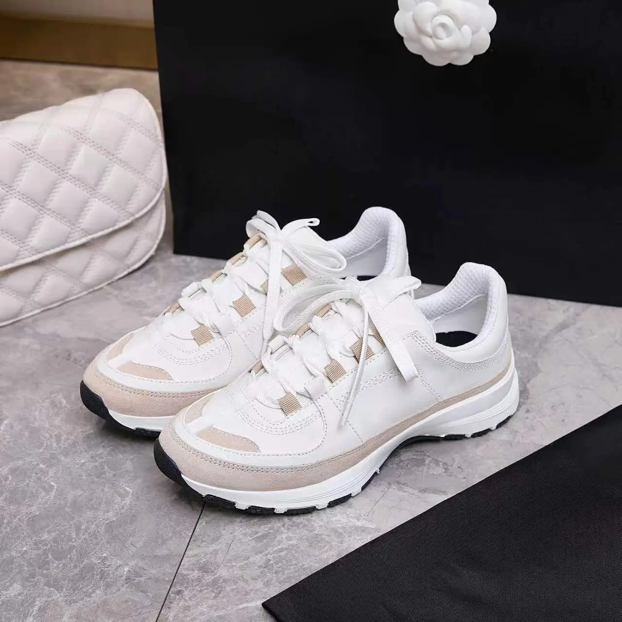 Full Color Series Unisex Casual Board Shoes for Men and Women, Breathable Wear Resistant Low Top Flat Footwear, Trendy Versatile Couple Sneakers, Multiple Color Options Available, Fit for Daily Wear, Campus, Commute and Leisure Activities