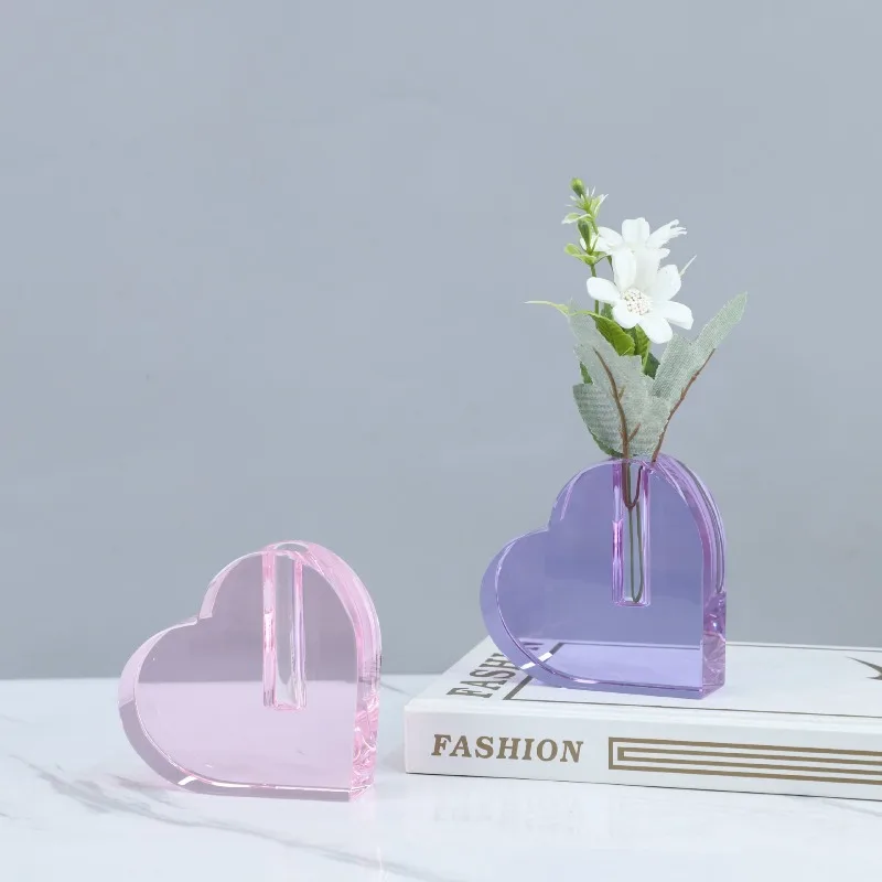 Transparent Crystal Heart-shaped Vase Decorative Piece Colorful Crystal Flower Container High-end Vase for Room or Dining Room