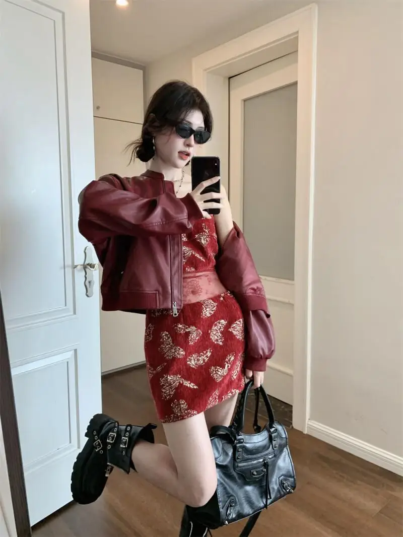 Veste en cuir rouge rétro de style américain pour femme, manteau d'automne et de printemps, nouveau modèle, beau style court, veste de locomotive élégante