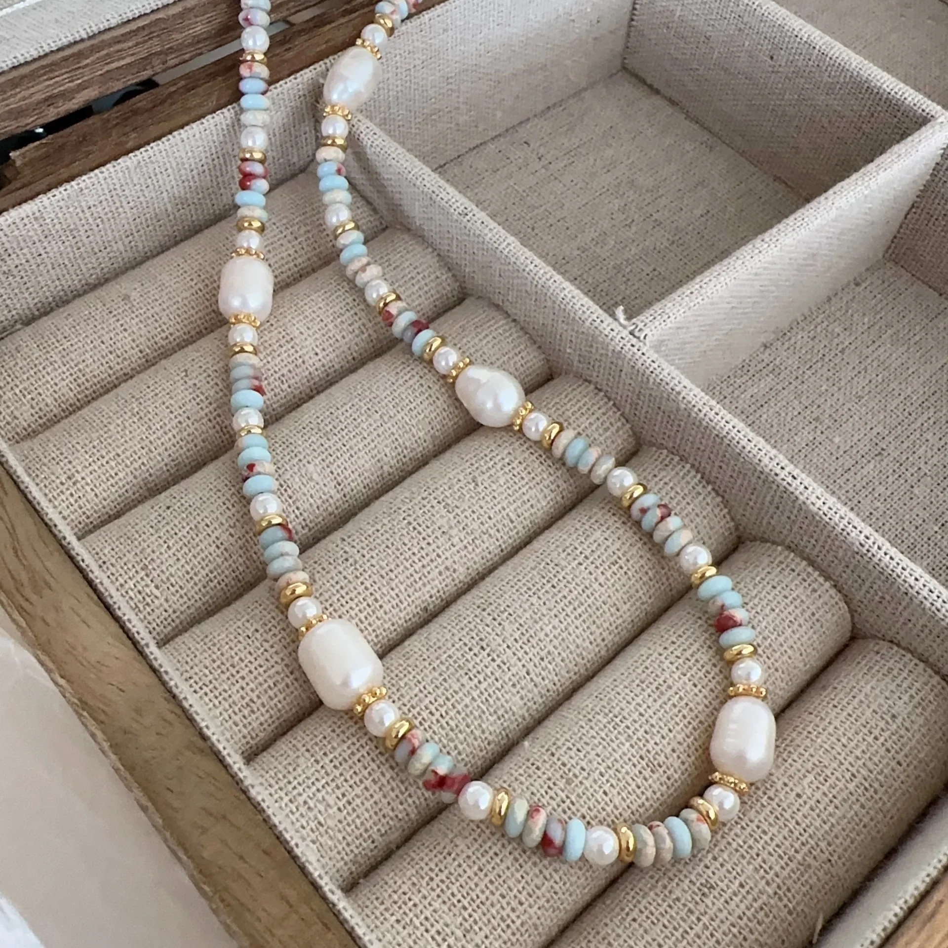 

Handmade Woven Natural Stone Beadeds Chain Pearl Necklace Luxurious Accessories for Women's Necks Fashion Jewelry Chroma Choker