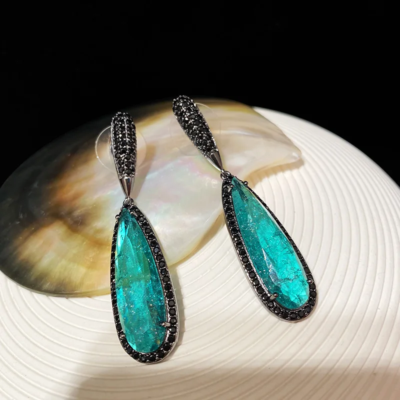 

Women's Luxury Big Water Drop 925 Silver Needle Exaggerated Green Diamond Water Drop Earrings
