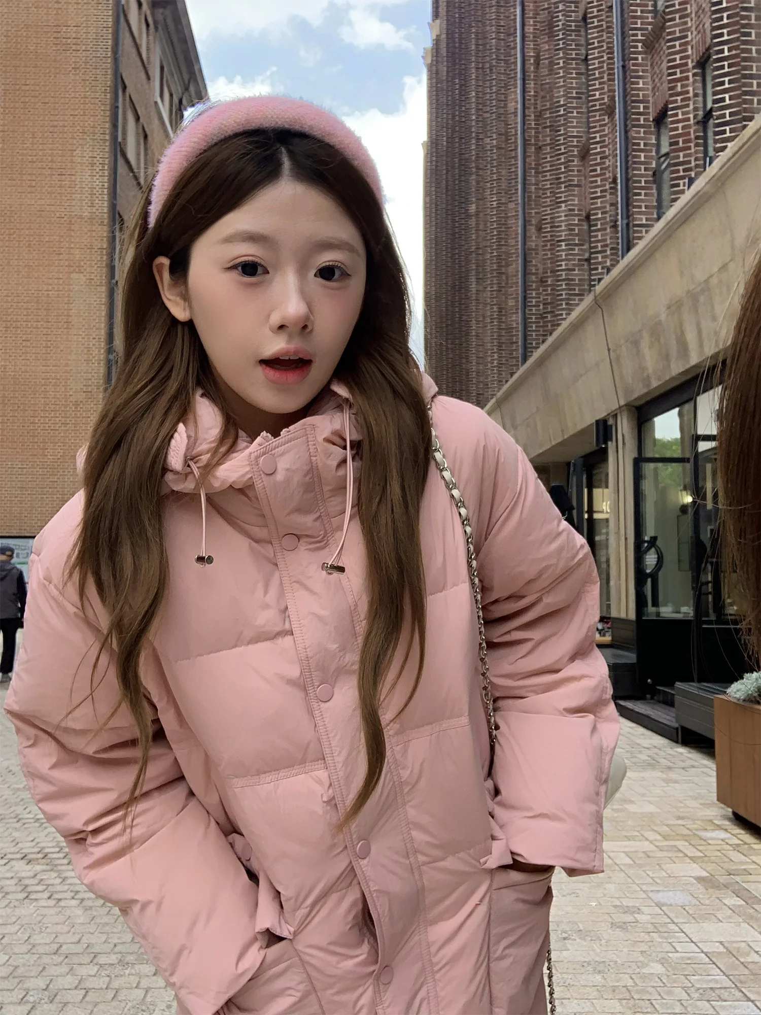

OKJJ Pink 90 White Du down Jaet Женское пуховое пальто средней длины свободного кроя с капюшоном, теплое, с длинными рукавами, на молнии