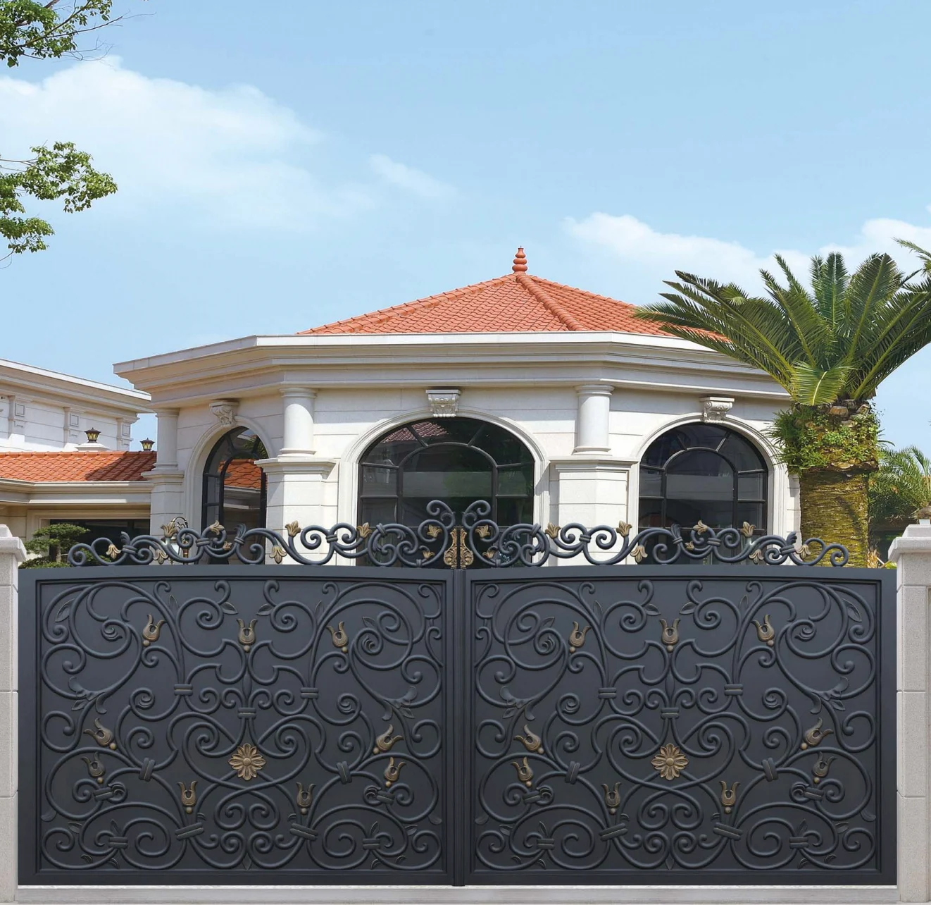 

Automatic Aluminum Swing Gate with Gold Accents Lattice Pattern Exterior Entry Villa Apartment Hotel Courtyard Use
