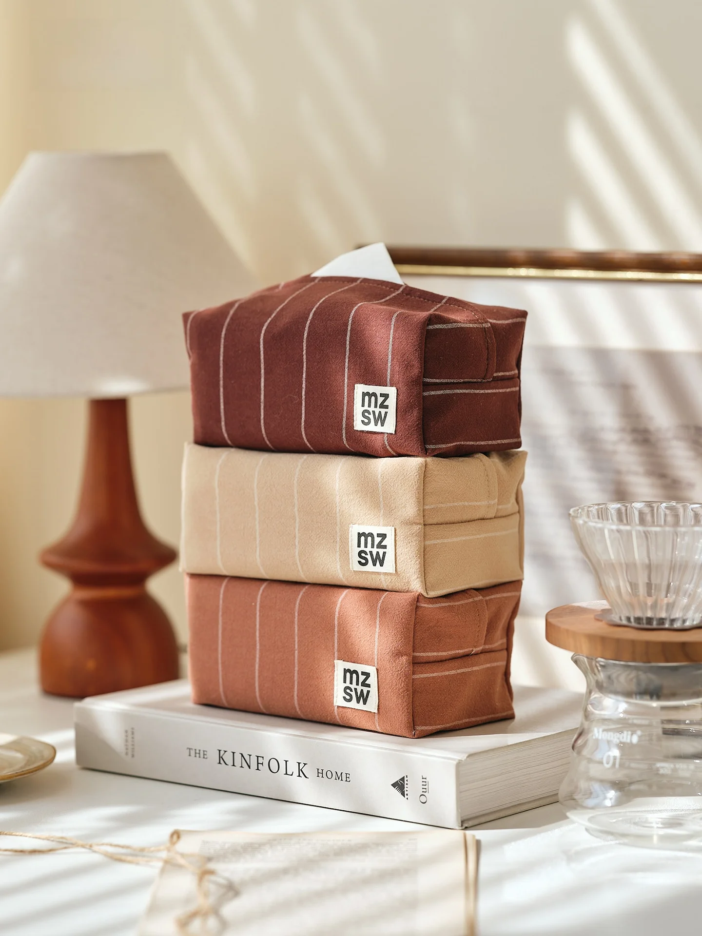 

Простая тканевая коробка для салфеток с полосатым узором, настольный органайзер для гостиной и столовой, универсальный прямоугольный, из хлопкового материала