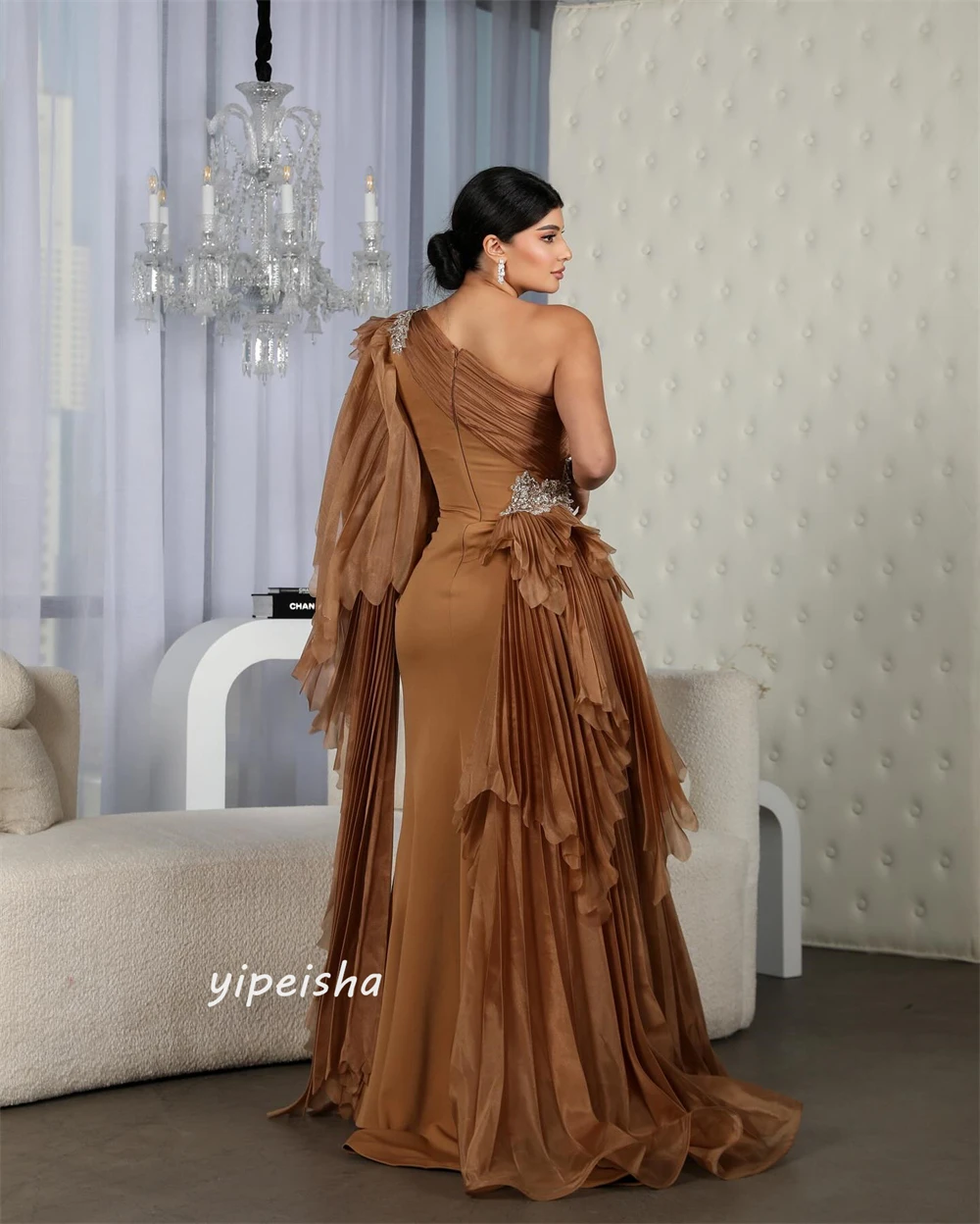 Satin Perlen drapiert Falten Strands chale One-Shoulder maßge schneiderte Anlass Kleid Langarm Kleider