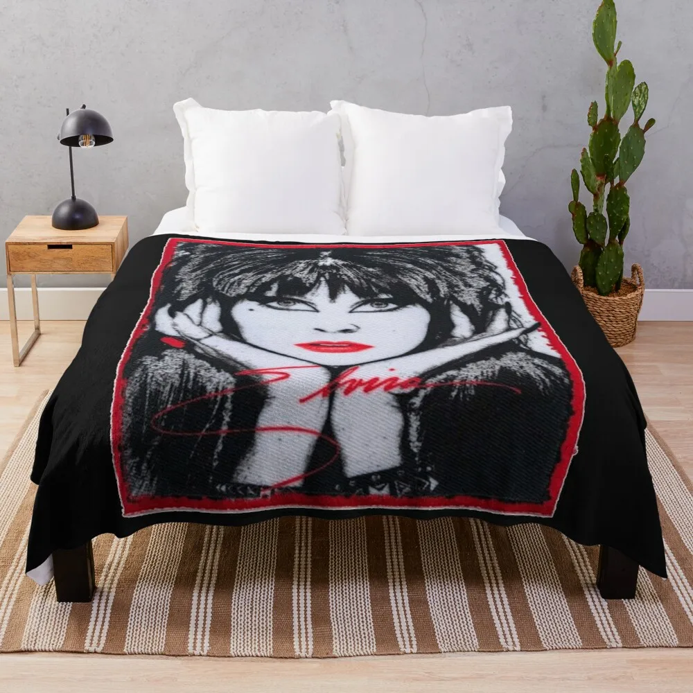 Elvira 80s Signature Throw Blanket Decoratives Cute Plaid Beautifuls Blankets