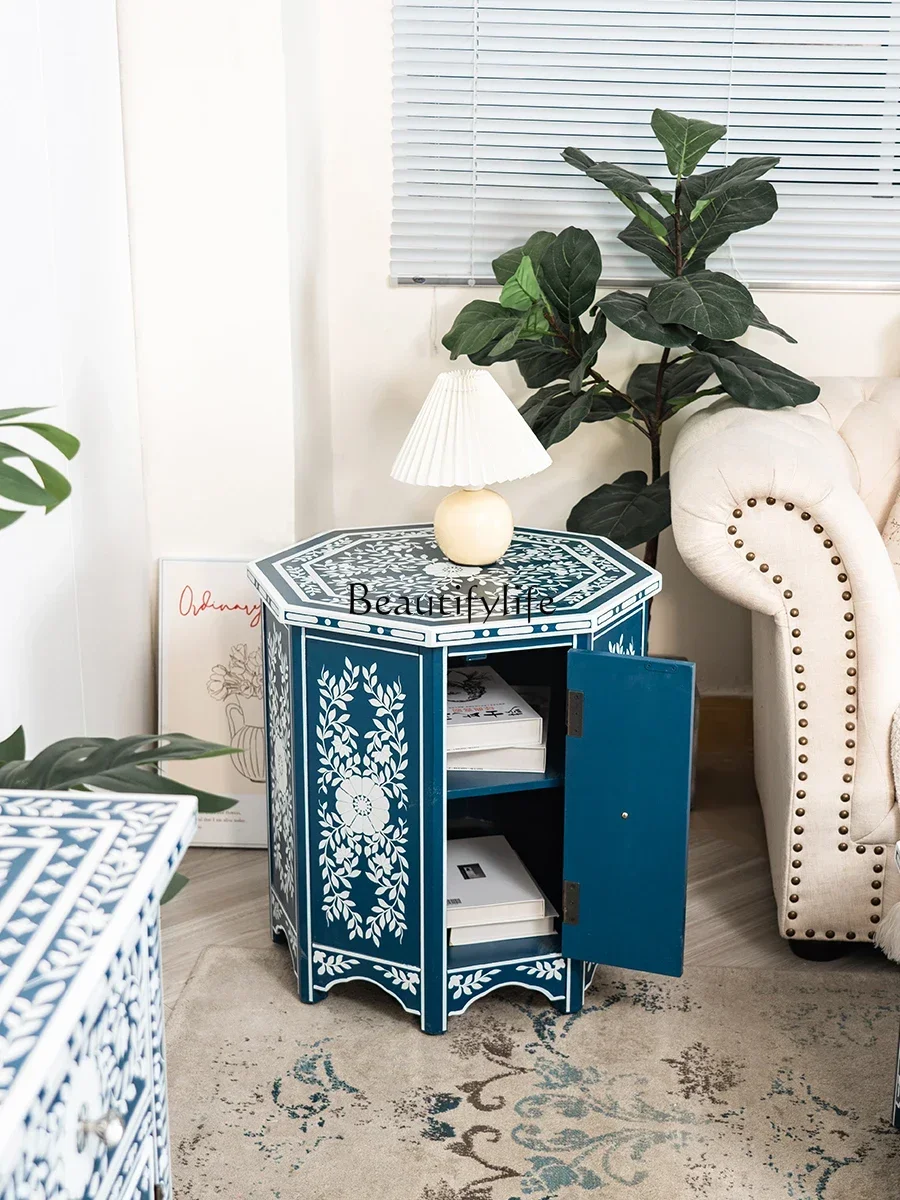 ตู้วางของตกแต่งมุมห้องนั่งเล่นสไตล์ยุคกลาง LD25