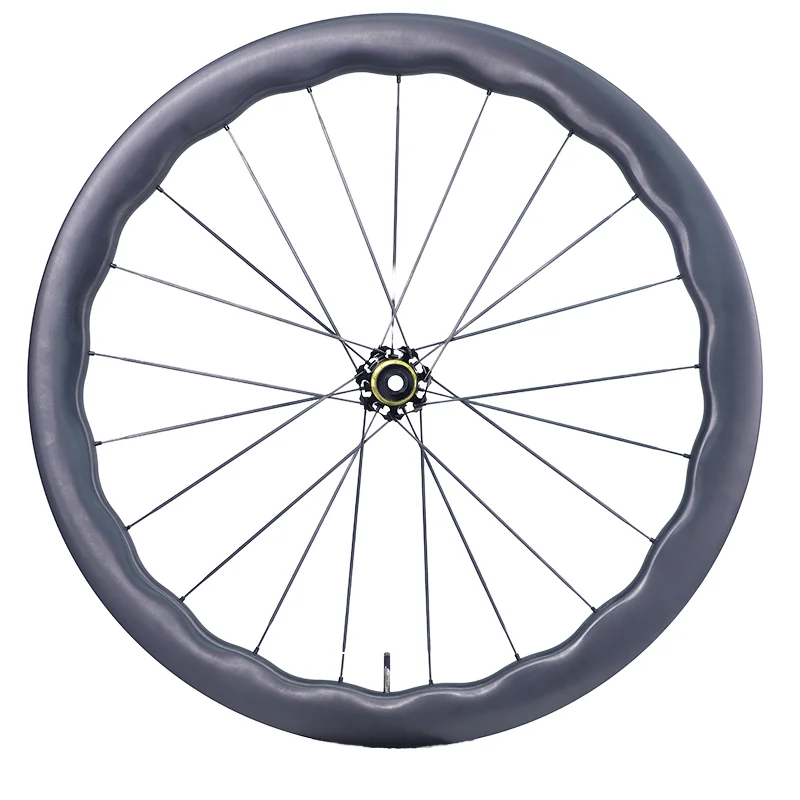 700c Ekonomik R28 Karbon Tekerlekler, klasik clincher karbon fiber jant, güvenilir jant frenli yol bisikleti yedek parçaları