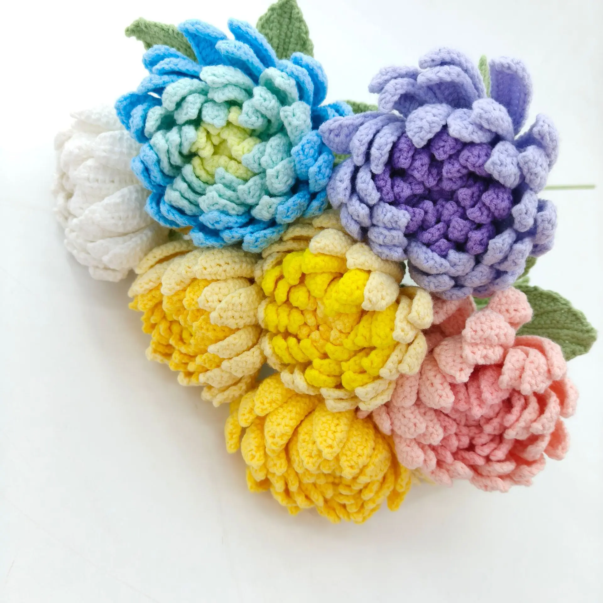 Kreative Gehäkelte Dahlia Pinnata Blumenzweige Lieblicher Handgefertigter Blumenstrauß Kreative Künstliche Pflanzen Raumdekoration Geschenk – Detail 3