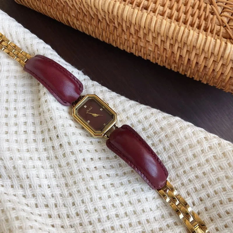 2026 Vintage Caramel Brown Half Bracelet Watch Women's Fashion Leather Square Waterproof Quartz Ladies Watch Montre Pour Femme