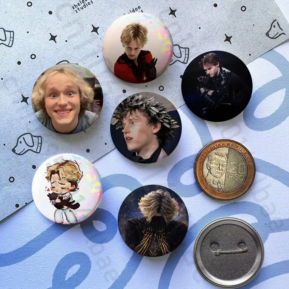 

I-Ilia M-Malinin Pins 58mm Cute Cartoon Badge Handmade Brooches for Backpack Accessories Jewelry Gifts