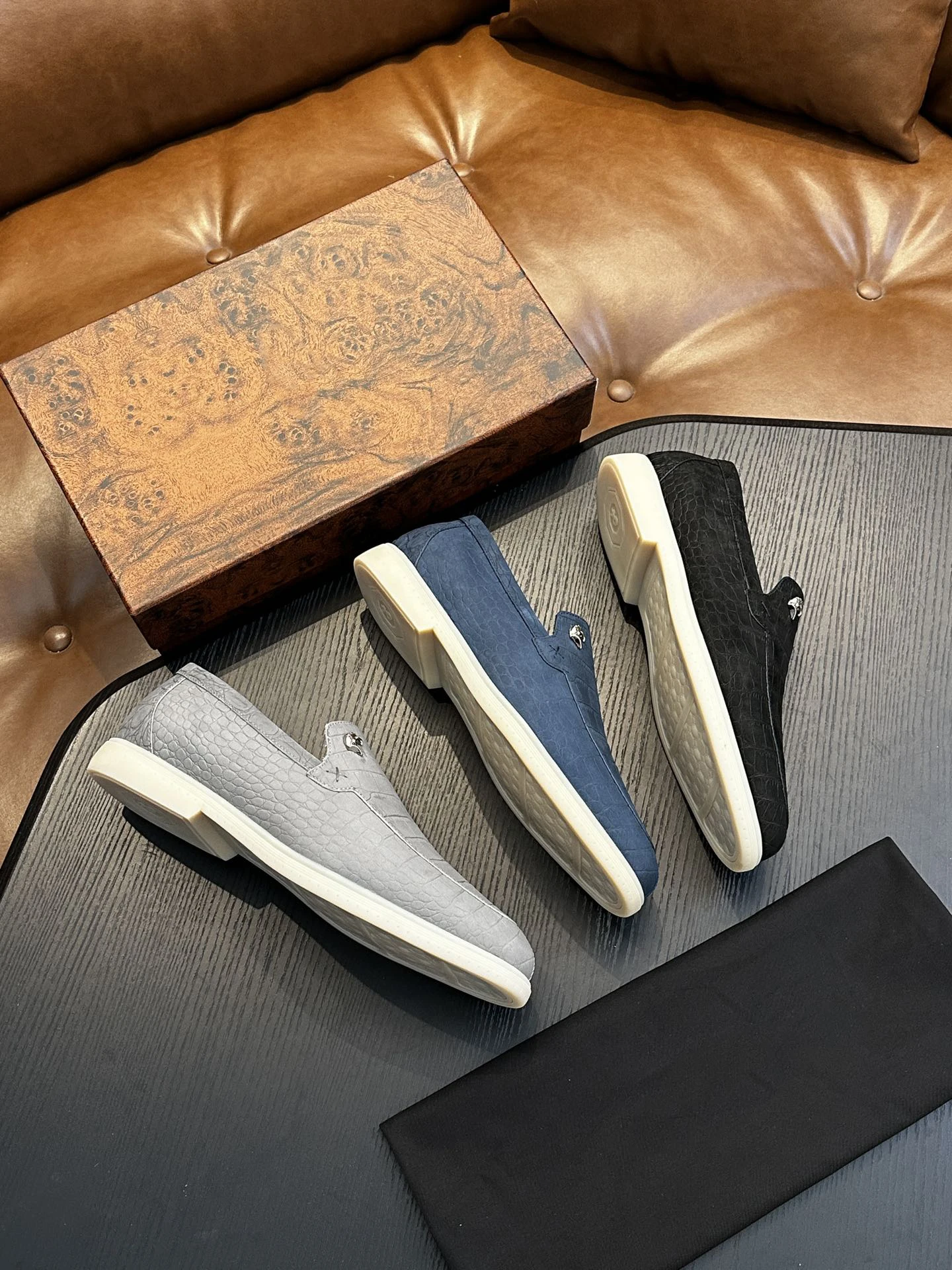 BLLIYOSS Lychee pattern Shoes 2025 New Men lace up Casual Sports Shoes Comfort High-Quality Outdoors European big size 39-46