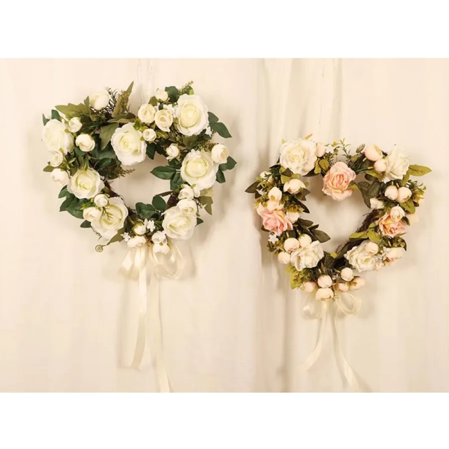 3pcs Heart Metal Wire Wreath Frame Form Hanger with Green Flexible Paddle Wire for Crafts, Christmas Wreaths Tree, Garland, Val view 2