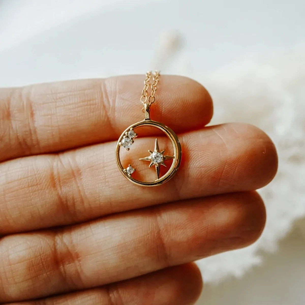 

S925 sterling silver Women's Cosmic Wanderer Circular Ring Starlight Necklace comes with a starry sky filter.