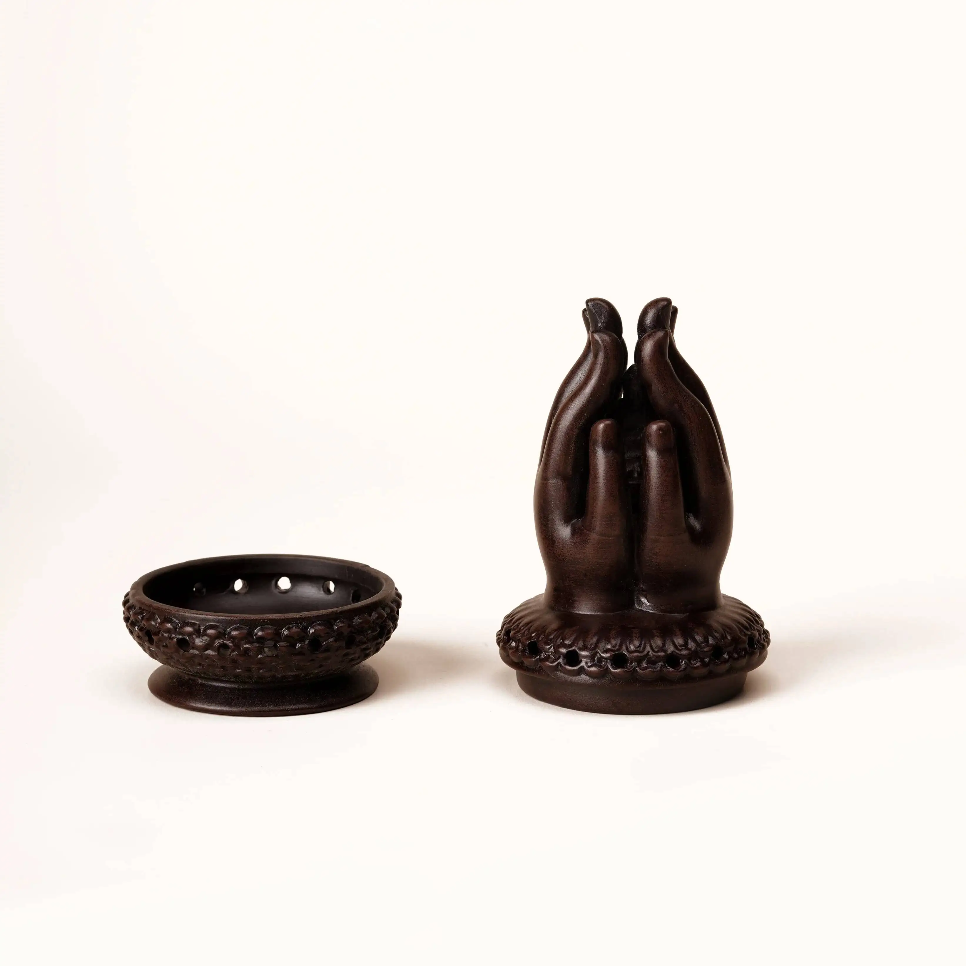 A Vintage Wooden Buddha Hand-Shaped Burner With Carved Patterns For Tea Ceremony And Zen Incense Burning