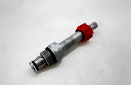 2PCS EP08W2A02T04 Valves, Industrial Solenoid Control Components