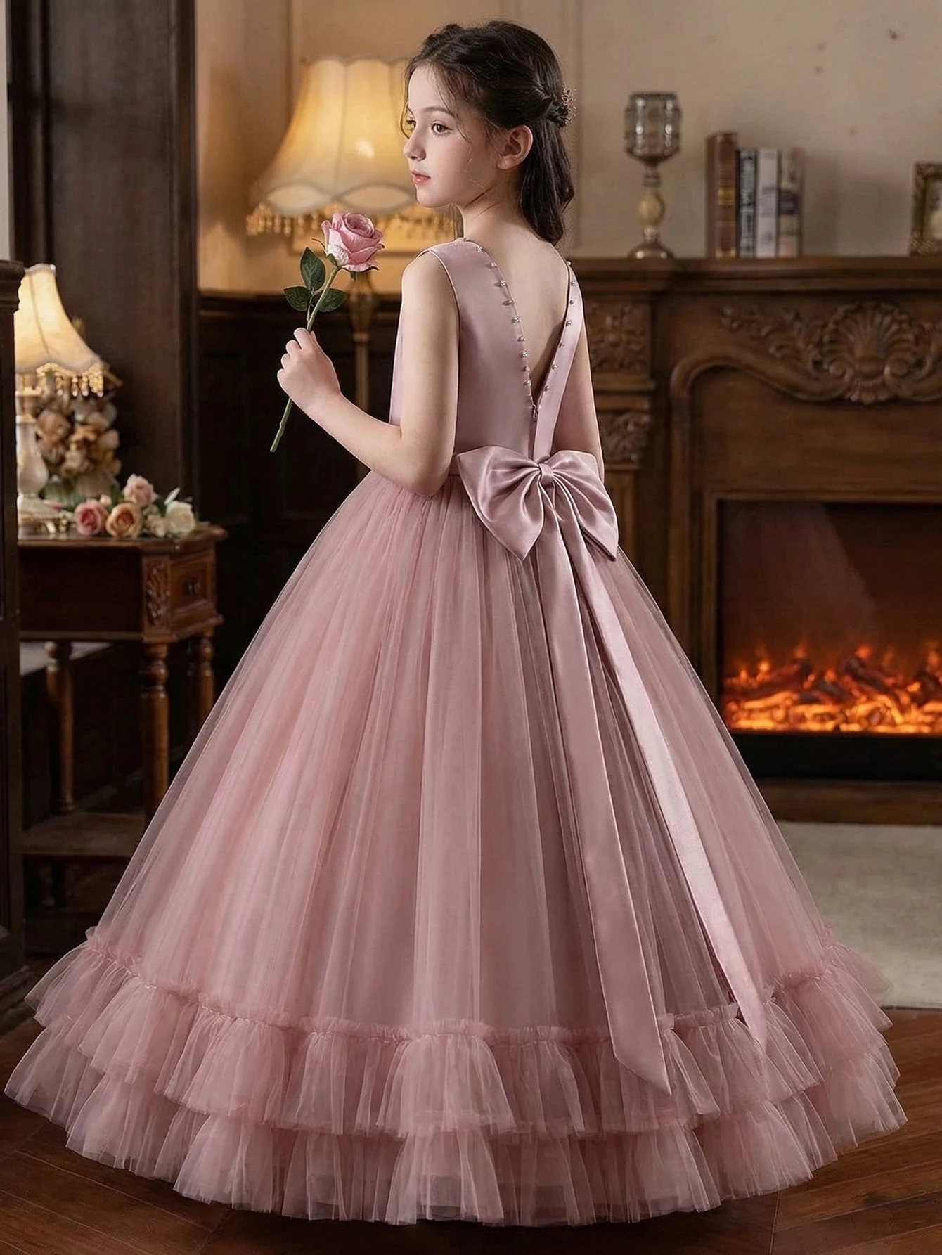 Elegant Long Pink Gown Designed for Teenage Girls, Suitable for Formal Occasions Including Weddings, Banquets, Dance Events.