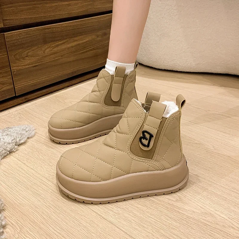 Fur and Fur Integrated Cold Resistant Snow Boots for Women 2024 New Winter with Plush Insulation Northeast Cotton Shoes