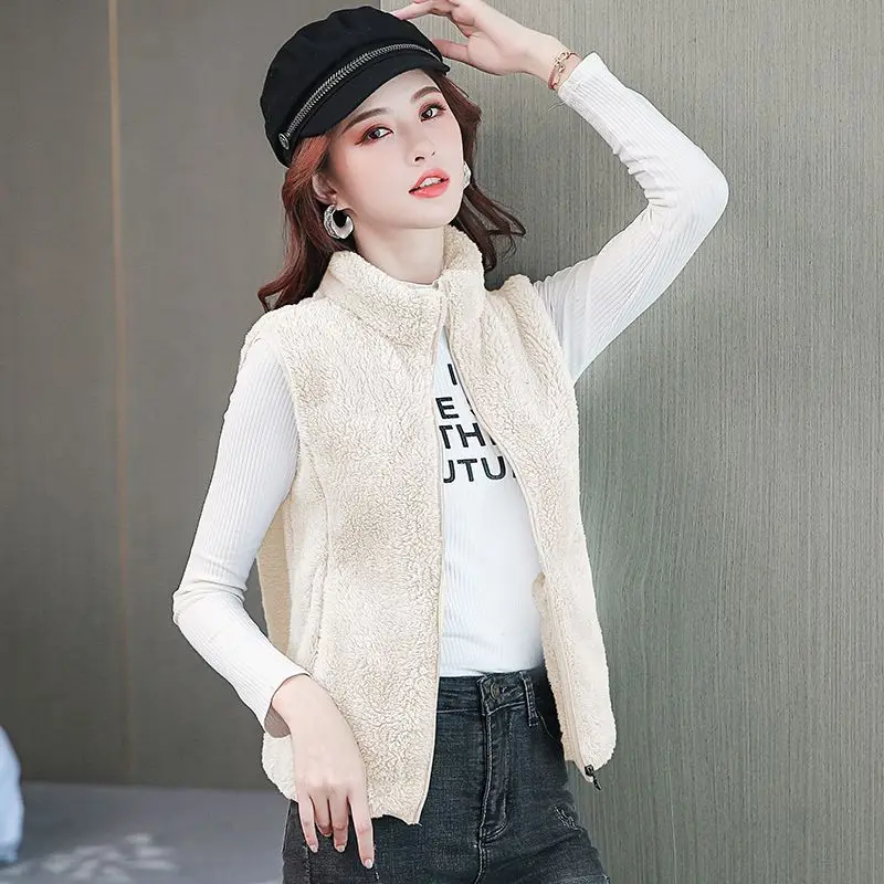 

Women's Soft Coral Fleece Vest Cozy Double Sided Fleece Jacket for Spring Autumn Thickened Winter Wear Charming Fluffy Vests