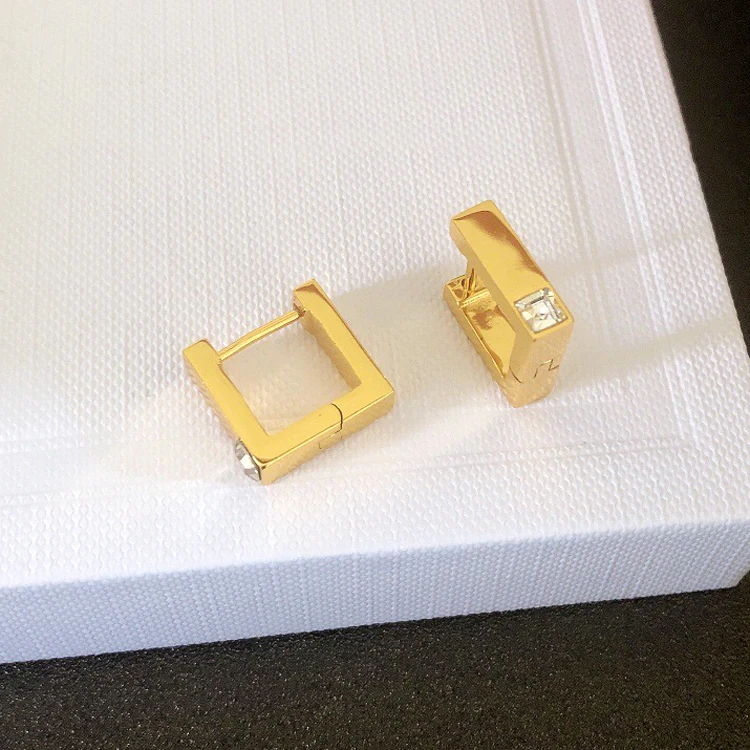 Europe Designer Brand Brass 18k Gold Plated Geometric Flash Diamond Stereo Small Square Earrings Woman Jewelry Trend