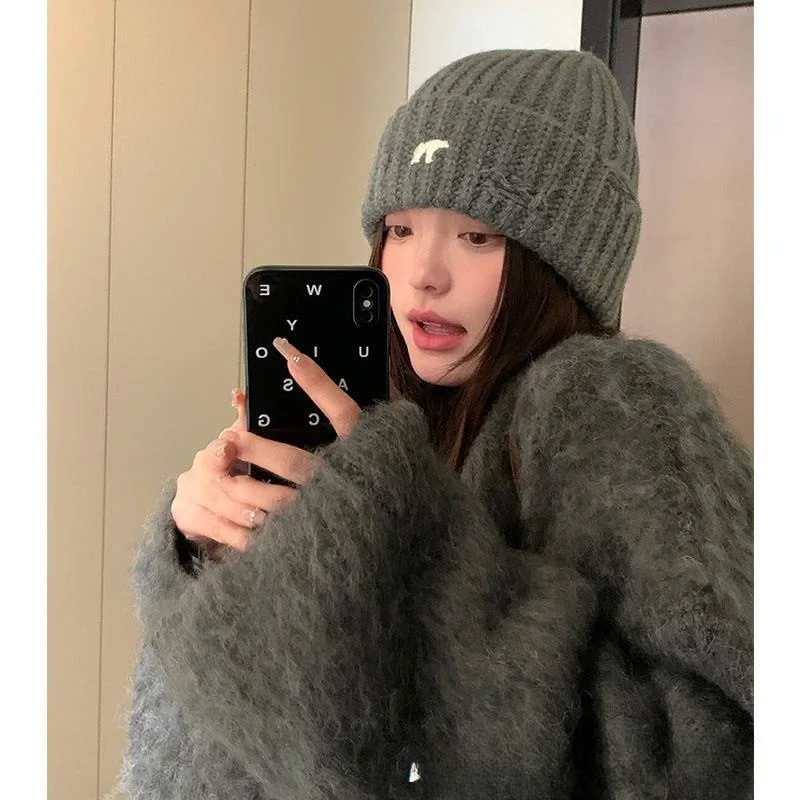2025 Autumn And Winter New Break Hole Polar Bear Knitted Hat Women's Warm And Cold Protection Ear Protection Cap